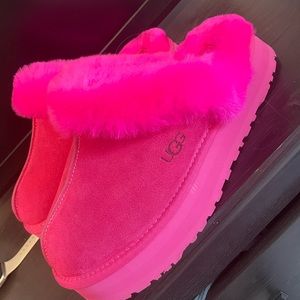 Brand new UGG slippers